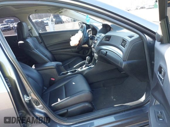 2018 Acura ILX Special Edition with VIN 19UDE2F4XJA008421, listed as a IAAI auction lot 41704707 with 39,119 mi miles. Bid and sale history available at carsss.com. Image 5.
