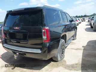 2017 GMC Yukon SLT z VIN 1GKS1BKC0HR215558, wystawiony jako IAAI lot #42357398 z przebiegiem 114 894 mil mil oraz . Historia ofert i sprzedaży dostępna na DreamBid. Obrazek 4.