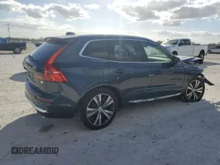 2022 Volvo XC60 Recharge Plug-In Hybrid Inscription with VIN YV4H60DL2N1069891, listed as a Copart auction lot 84258724 with 13,365 mi miles and Salvage Title. Bid and sale history available at carsss.com. Image 3.