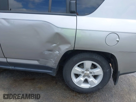 2017 Jeep Compass Sport with VIN 1C4NJCBA7HD163209, listed as a IAAI auction lot 41948738 with 116,352 mi miles and . Bid and sale history available at carsss.com. Image 6.