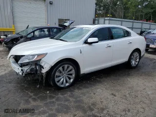2015 Lincoln MKS with VIN 1LNHL9EK8FG605100, listed as a Copart auction lot 68726484 with 137,556 mi miles and Salvage Title. Bid and sale history available at carsss.com. Image 1.