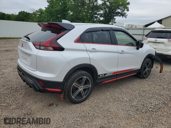 2024 Mitsubishi Eclipse Cross LE with VIN JA4ATVAA1RZ051378, listed as a Copart auction lot 61043245 with 19,400 mi miles and Salvage title. Bid and sale history available at DreamBid. Image 3.