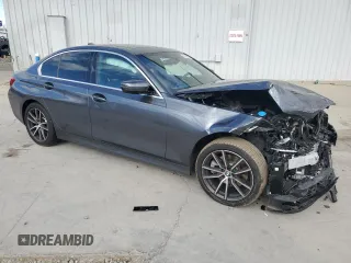 2022 BMW 3 Series 330i xDrive with VIN 3MW5R7J09N8C56232, listed as a Copart auction lot 47318825 with 31,339 mi miles and Salvage Title. Bid and sale history available at carsss.com. Image 4.