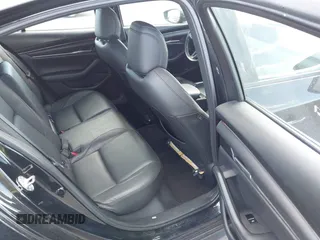 2020 Mazda 3 Select с VIN 3MZBPACL9LM131720, выставлен на аукционе IAAI как лот 41699018 с пробегом 63 627 миль миль и . История ставок и продаж доступна на DreamBid. Изображение 8.