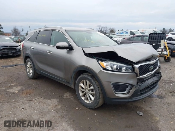 2016 Kia Sorento LX with VIN 5XYPGDA33GG145760, listed as a IAAI auction lot 41138936 with 156,010 mi miles. Bid and sale history available at carsss.com. Image 1.