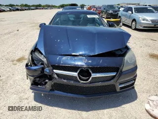 2016 Mercedes-Benz SLK 300 z VIN WDDPK3JA8GF122653, wystawiony jako Copart lot #54557764 z przebiegiem Nie podano mil oraz . Historia ofert i sprzedaży dostępna na DreamBid. Obrazek 5.