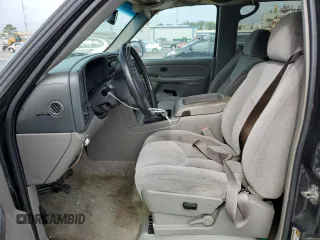 2005 Chevrolet Suburban LS with VIN 3GNEC16Z45G192705, listed as a Copart auction lot 79030794 with 260,312 mi miles and Salvage title. Bid and sale history available at DreamBid. Image 7.