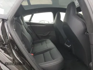 2024 Tesla Model S Plaid z VIN 5YJSA1E65RF543822, wystawiony jako Copart lot #48545205 z przebiegiem 2 473 mil mil oraz Szkoda całkowita • Salvage title. Historia ofert i sprzedaży dostępna na DreamBid. Obrazek 10.