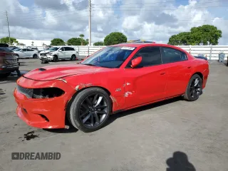 2020 Dodge Charger Scat Pack z VIN 2C3CDXGJ7LH232317, wystawiony jako Copart lot #61371305 z przebiegiem 22 761 mil mil oraz Czysty tytuł • Clean title. Historia ofert i sprzedaży dostępna na DreamBid. Obrazek 1.