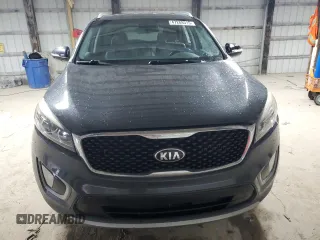 2016 Kia Sorento EX with VIN 5XYPH4A1XGG127350, listed as a Copart auction lot 47289315 with 135,684 mi miles and Clean Title. Bid and sale history available at carsss.com. Image 5.
