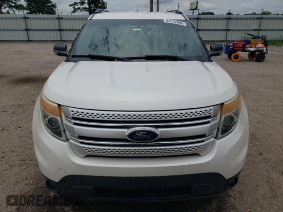2014 Ford Explorer XLT z VIN 1FM5K7D8XEGA22459, wystawiony jako Copart lot #63042695 z przebiegiem 216 612 mil mil oraz Szkoda całkowita • Salvage title. Historia ofert i sprzedaży dostępna na DreamBid. Obrazek 5.