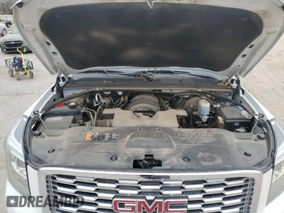 2020 GMC Yukon XL Denali with VIN 1GKS1HKJ9LR291564, listed as a Copart auction lot 50805075 with 152,408 mi miles and Salvage Title. Bid and sale history available at carsss.com. Image 12.