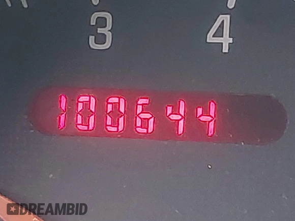 2004 Pontiac Grand Am GT z VIN 1G2NW52E64M677552, wystawiony jako IAAI lot #41101595 z przebiegiem 100 644 mil mil oraz . Historia ofert i sprzedaży dostępna na DreamBid. Obrazek 12.