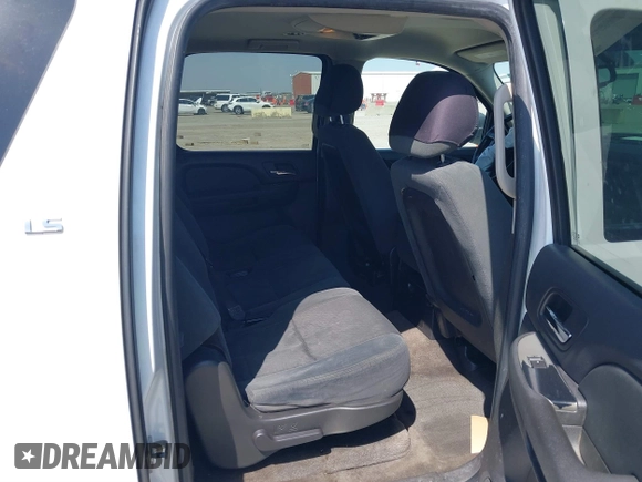 2009 Chevrolet Suburban LS z VIN 1GNFC16J29J109498, wystawiony jako IAAI lot #41768705 z przebiegiem 201 330 mil mil oraz . Historia ofert i sprzedaży dostępna na DreamBid. Obrazek 8.