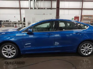 2017 Ford Fusion SE with VIN 3FA6P0H70HR119661, listed as a IAAI auction lot 41830862 with 63,499 mi miles. Bid and sale history available at carsss.com. Image 14.