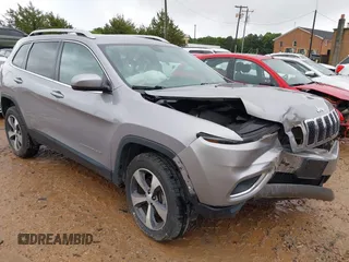 2020 Jeep Cherokee Limited z VIN 1C4PJMDX2LD651086, wystawiony jako IAAI lot #42245150 z przebiegiem 83 254 mil mil oraz . Historia ofert i sprzedaży dostępna na DreamBid. Obrazek 1.
