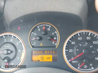 2014 Nissan Armada SV z VIN 5N1BA0ND7EN600201, wystawiony jako IAAI lot #42154850 z przebiegiem 290 225 mil mil oraz . Historia ofert i sprzedaży dostępna na DreamBid. Obrazek 7.