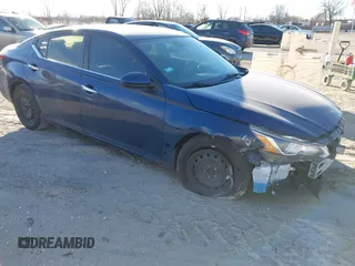 2020 Nissan Altima S z VIN 1N4BL4BVXLN313988, wystawiony jako IAAI lot #41444415 z przebiegiem 68 079 mil mil oraz . Historia ofert i sprzedaży dostępna na DreamBid. Obrazek 1.