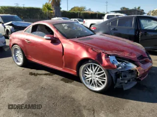 2005 Mercedes-Benz SLK-Class with VIN WDBWK56F85F021839, listed as a Copart auction lot 75289654 with 102,762 mi miles and Clean Title. Bid and sale history available at carsss.com. Image 4.