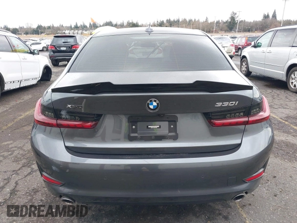 2022 BMW 3 Series 330i xDrive with VIN 3MW5R7J09N8C69868, listed as a IAAI auction lot 41462538 with 1 mi miles. Bid and sale history available at carsss.com. Image 16.