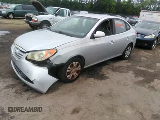 2010 Hyundai Elantra GLS z VIN KMHDU4AD6AU185885, wystawiony jako IAAI lot #42466100 z przebiegiem 200 842 mil mil oraz . Historia ofert i sprzedaży dostępna na DreamBid. Obrazek 2.