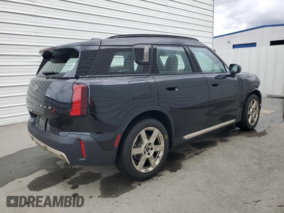 2025 MINI Countryman S with VIN WMZ23GA00S7S40439, listed as a Copart auction lot 53718955 with 2,750 mi miles and Clean title. Bid and sale history available at DreamBid. Image 3.