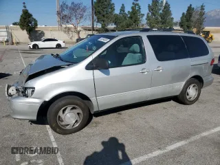 2003 Toyota Sienna LE with VIN 4T3ZF13C33U541710, listed as a Copart auction lot 50084885 with 131,032 mi miles and Salvage Title. Bid and sale history available at carsss.com. Image 1.