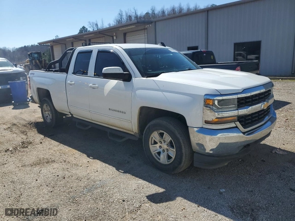 2019 Chevrolet Silverado 1500 LD LT with VIN 2GCVKPEC7K1134989, listed as a Copart auction lot 46869025 with 149,214 mi miles and Clean Title. Bid and sale history available at carsss.com. Image 4.