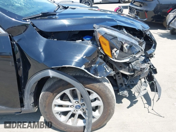 2022 Ford Escape SE z VIN 1FMCU9G68NUA10450, wystawiony jako IAAI lot #42481873 z przebiegiem 60 661 mil mil oraz . Historia ofert i sprzedaży dostępna na DreamBid. Obrazek 6.