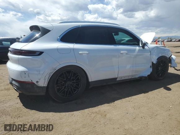 2024 Porsche Cayenne with VIN WP1AA2AY6RDA00199, listed as a Copart auction lot 55327675 with 4,413 mi miles and Clean title. Bid and sale history available at DreamBid. Image 3.