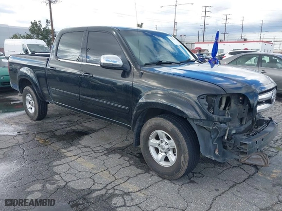 2005 Toyota Tundra SR5 with VIN 5TBET34185S475717, listed as a IAAI auction lot 41755564 with 237,629 mi miles. Bid and sale history available at carsss.com. Image 1.