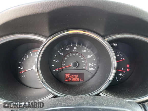 2013 Kia Sorento LX with VIN 5XYKTCA65DG314182, listed as a Copart auction lot 57438425 with 219,691 mi miles and Salvage title. Bid and sale history available at DreamBid. Image 9.