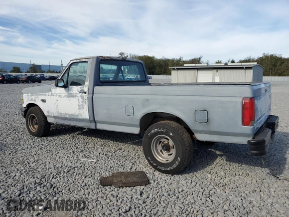 1992 Ford F-150 with VIN 1FTDF15Y6NNA79138, listed as a Copart auction lot 48339275 with 0 mi miles and Clean Title. Bid and sale history available at carsss.com. Image 2.