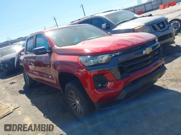 2024 Chevrolet Colorado 2WD LT z VIN 1GCPSCEKXR1112753, wystawiony jako IAAI lot #41842815 z przebiegiem 13 775 mil mil oraz . Historia ofert i sprzedaży dostępna na DreamBid. Obrazek 1.