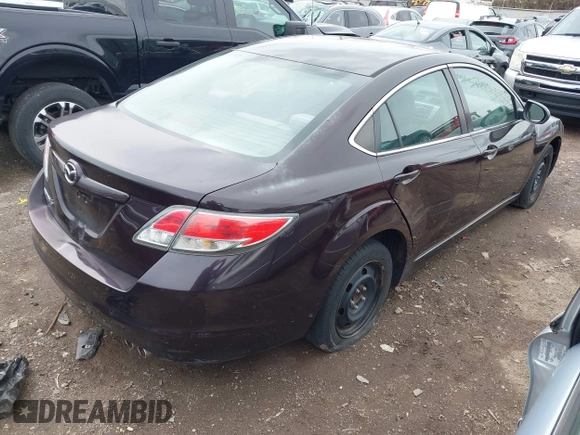 2010 Mazda 6 i Sport with VIN 1YVHZ8BHXA5M40557, listed as a IAAI auction lot 41865949 with 185,220 mi miles. Bid and sale history available at carsss.com. Image 4.