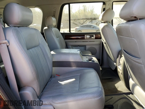 2005 Lincoln Navigator Luxury with VIN 5LMFU28585LJ01750, listed as a Copart auction lot 53298165 with 162,227 mi miles and Salvage Title. Bid and sale history available at carsss.com. Image 11.