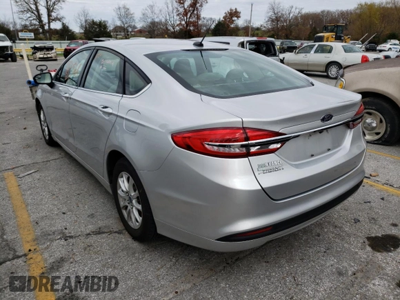2017 Ford Fusion S with VIN 3FA6P0G77HR273995, listed as a Copart auction lot 82822813 with 113,568 mi miles and Non Repairable. Bid and sale history available at DreamBid. Image 3.