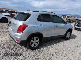 2020 Chevrolet Trax LT with VIN KL7CJPSB9LB038110, listed as a Copart auction lot 60111125 with 54,710 mi miles and Salvage title. Bid and sale history available at DreamBid. Image 3.