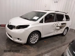 2015 Toyota Sienna XLE with VIN 5TDYK3DC3FS532593, listed as a IAAI auction lot 42126016 with 80,843 mi miles and . Bid and sale history available at DreamBid. Image 20.