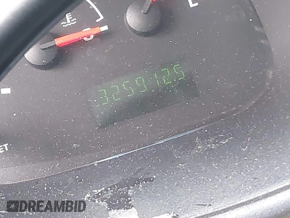 2006 Ford Econoline Passenger XL with VIN 1FBSS31L96DA85262, listed as a IAAI auction lot 41283793 with 325,912 mi miles and . Bid and sale history available at DreamBid. Image 15.