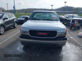 2000 GMC New Sierra 1500 SL with VIN 1GTEC14VXYE124476, listed as a IAAI auction lot 41918838 with 184,796 mi miles. Bid and sale history available at carsss.com. Image 13.