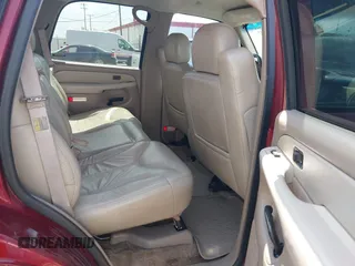 2002 GMC Yukon SLE with VIN 1GKEC13V12R116854, listed as a IAAI auction lot 41799335 with 270,063 mi miles. Bid and sale history available at carsss.com. Image 8.