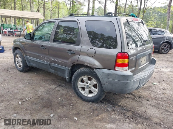 2005 Ford Escape XLT с VIN 1FMYU931X5KA18030, выставлен на аукционе IAAI как лот 42016576 с пробегом 195 788 миль миль и . История ставок и продаж доступна на DreamBid. Изображение 3.