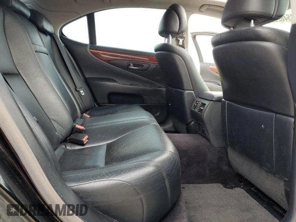 2011 Lexus LS 460 z VIN JTHCL5EF6B5010003, wystawiony jako Copart lot #54546225 z przebiegiem 279 058 mil mil oraz Nie do naprawy • Non repairable. Historia ofert i sprzedaży dostępna na DreamBid. Obrazek 10.