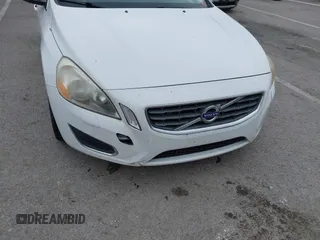 2013 Volvo S60 T5 Premier with VIN YV1612FS0D2207990, listed as a IAAI auction lot 41966652 with 101,335 mi miles. Bid and sale history available at carsss.com. Image 6.