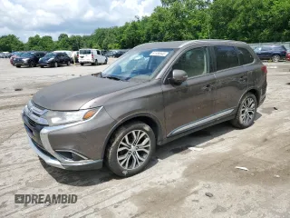 2017 Mitsubishi Outlander SE with VIN JA4AZ3A32HZ029151, listed as a Copart auction lot 61588945 with 111,951 mi miles and Clean title. Bid and sale history available at DreamBid. Image 1.