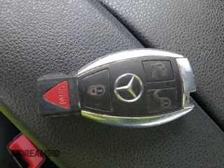 2013 Mercedes-Benz C 300 Sport с VIN WDDGF8AB2DR242498, выставлен на аукционе IAAI как лот 42588574 с пробегом 143 898 миль миль и . История ставок и продаж доступна на DreamBid. Изображение 11.