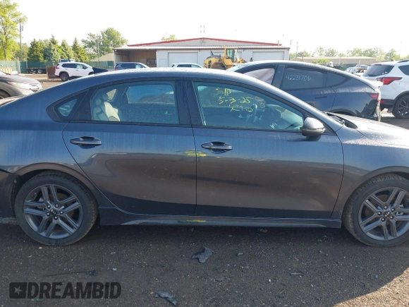 2021 Kia Forte GT-Line with VIN 3KPF34AD5ME282322, listed as a IAAI auction lot 42266008 with 57,572 mi miles and . Bid and sale history available at DreamBid. Image 13.