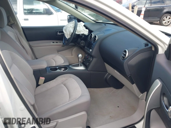 2011 Nissan Rogue SV with VIN JN8AS5MT1BW174941, listed as a IAAI auction lot 41832979 with 143,937 mi miles. Bid and sale history available at carsss.com. Image 5.