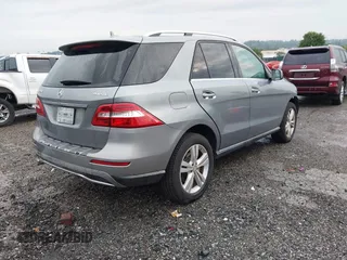 2013 Mercedes-Benz M 350 with VIN 4JGDA5HB9DA154879, listed as a IAAI auction lot 42646238 with 123,344 mi miles and . Bid and sale history available at DreamBid. Image 4.